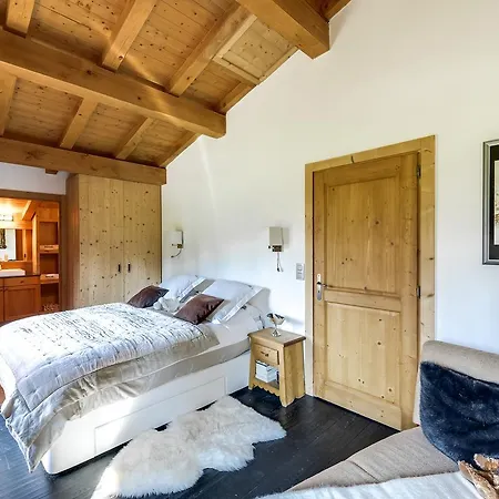 샬레 Superbe Chalet Dans Un Hameau Paisible Demi-Quartier
