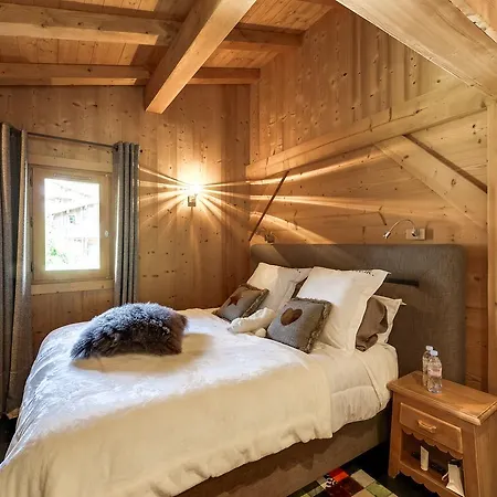 Superbe Chalet Dans Un Hameau Paisible * Demi-Quartier